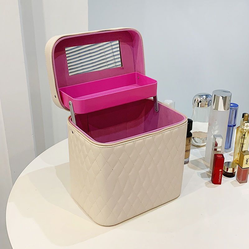 Portable Cosmetic Bag With Mirror Design Fashion