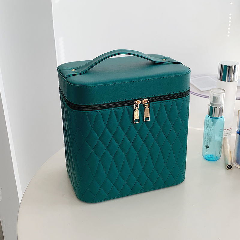 Portable Cosmetic Bag With Mirror Design Fashion