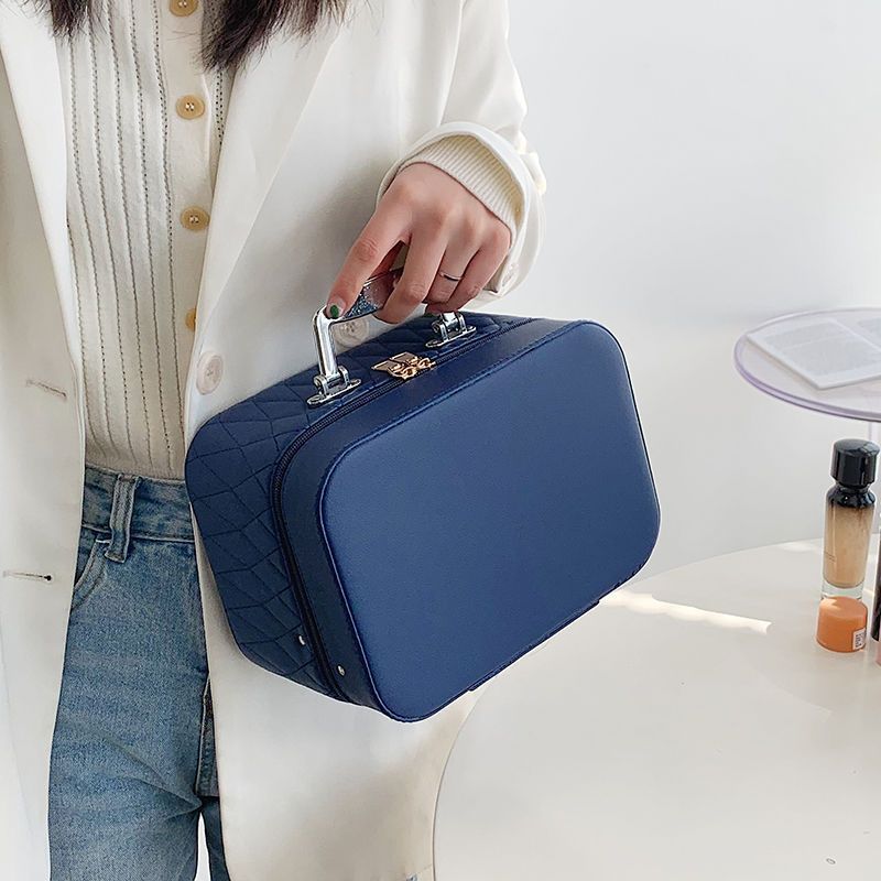 Portable Cosmetic Bag With Mirror Design Fashion