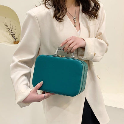 Portable Cosmetic Bag With Mirror Design Fashion